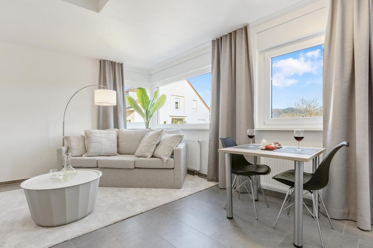 Empire Living: Denzlingen Marktplatz Bagian luar foto