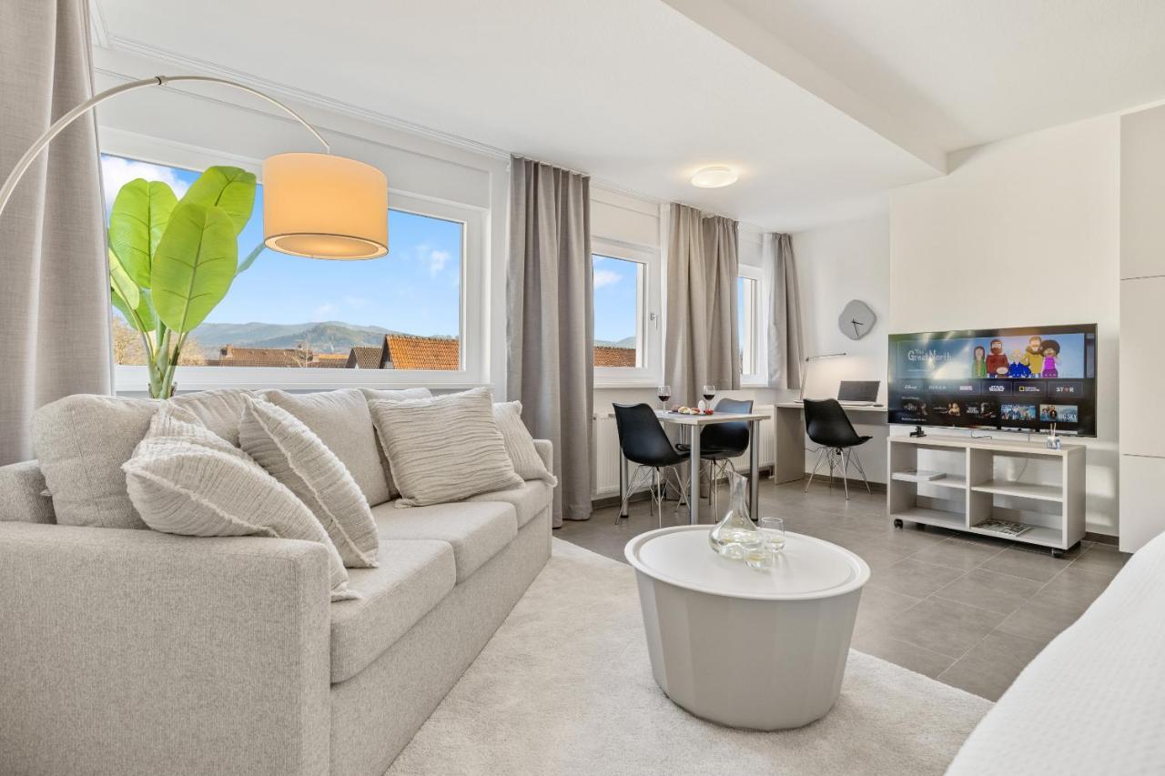 Empire Living: Denzlingen Marktplatz Bagian luar foto