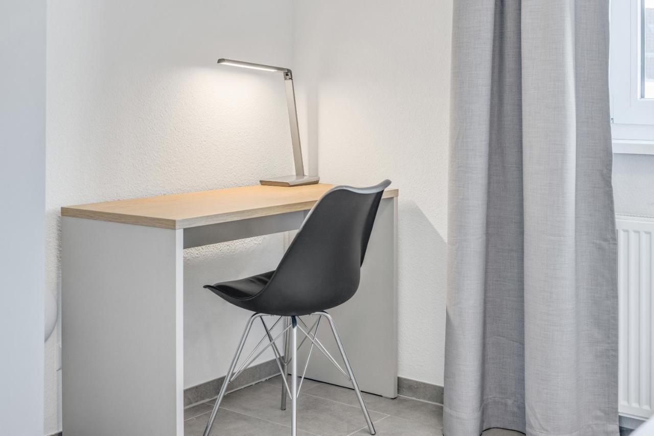 Empire Living: Denzlingen Marktplatz Bagian luar foto